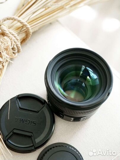 Объектив Sigma AF 50mm F1.4 на canon