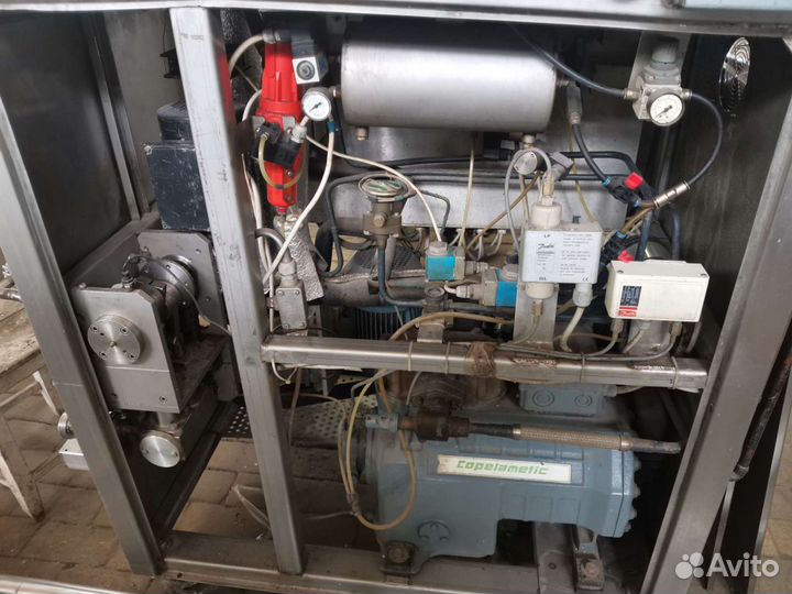 Фризер для мороженого Tetrapak Hoyer CM 400