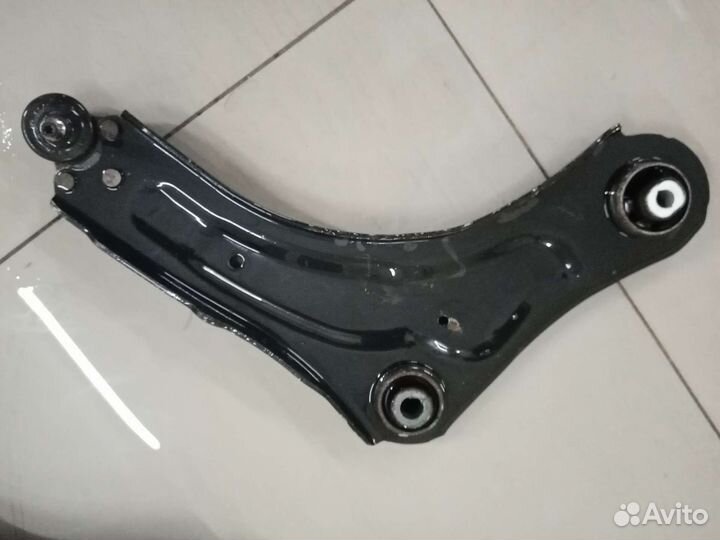 Запчасти на Renault
