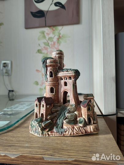 Фигурки для аквариума