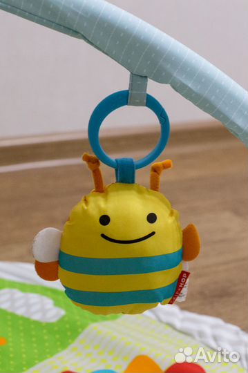 Развивающий коврик Skip Hop c игрушками