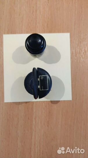 Прикуриватель с заглушкой от Мерседес а класс