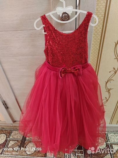 Платье на девочку