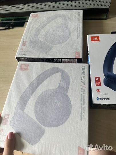 Беспроводные наушники jbl tune 520bt