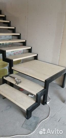 Каркас лестницы из металла, под заказ