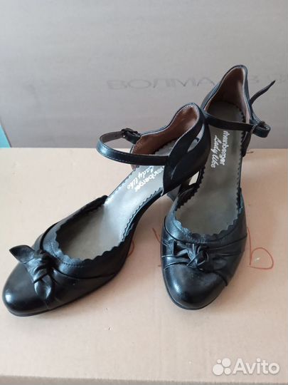 Туфли женские 39 размер черные, на каблуке