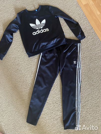 Спортивный костюм Adidas