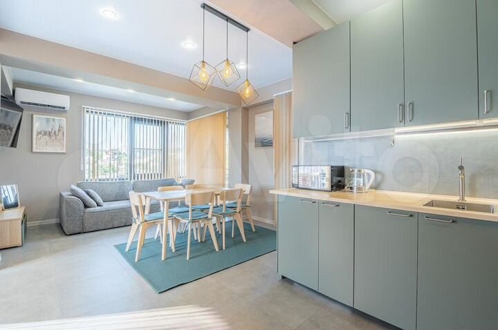 4-к. квартира, 135 м², 8/13 эт.