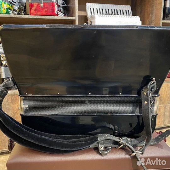 Hohner Atlantic C IV De Luxe аккордеон 4/4