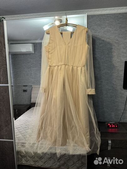 Вечернее платье