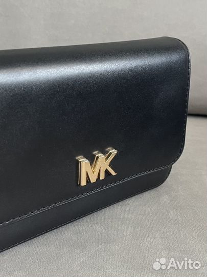 Поясная сумка Michael Kors черная