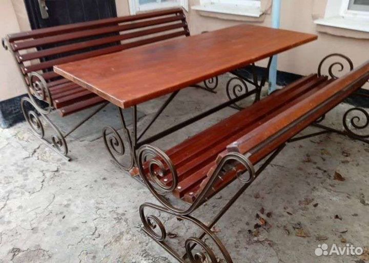 Садовый стол и скамейки