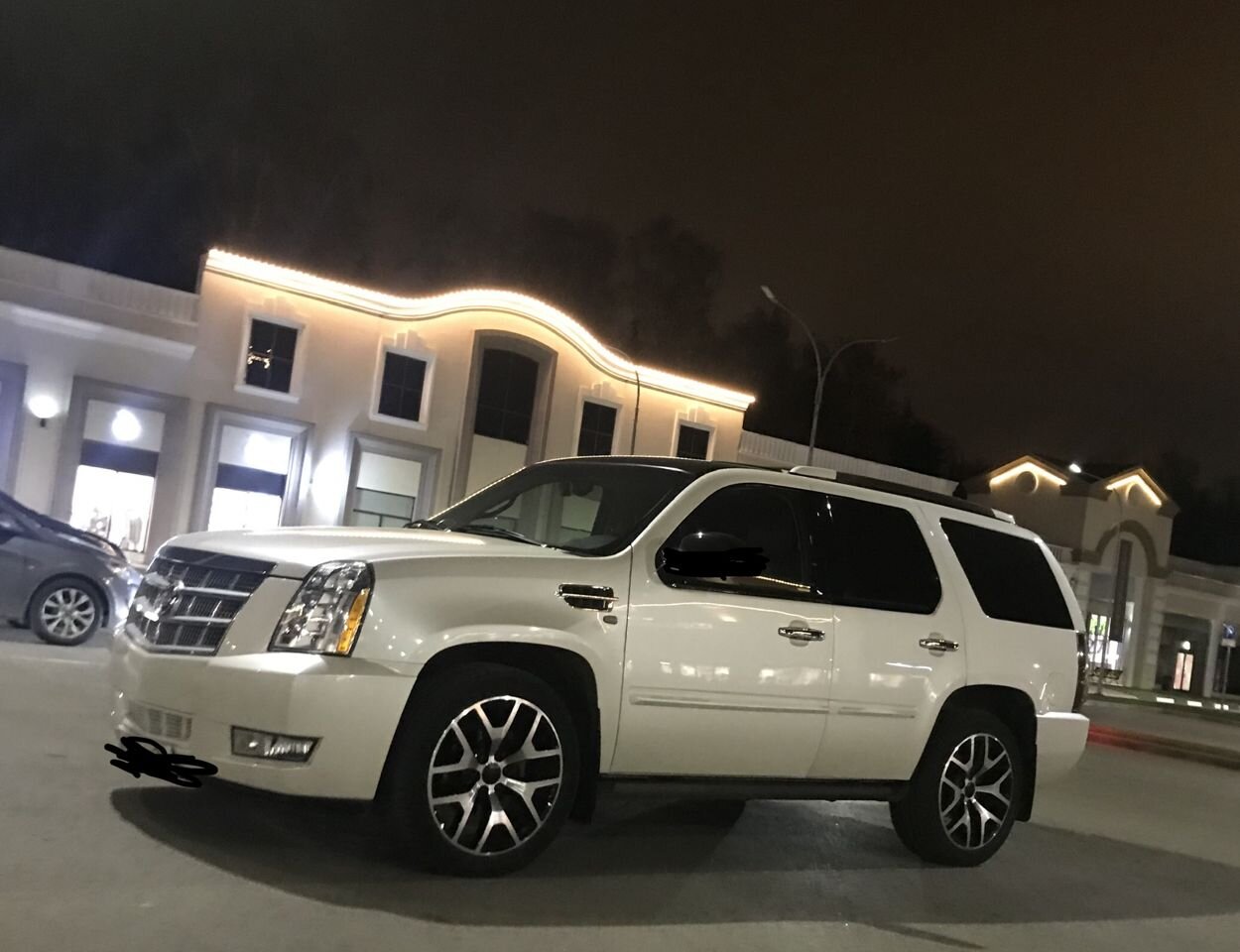 Cadillac Escalade: фото владельца