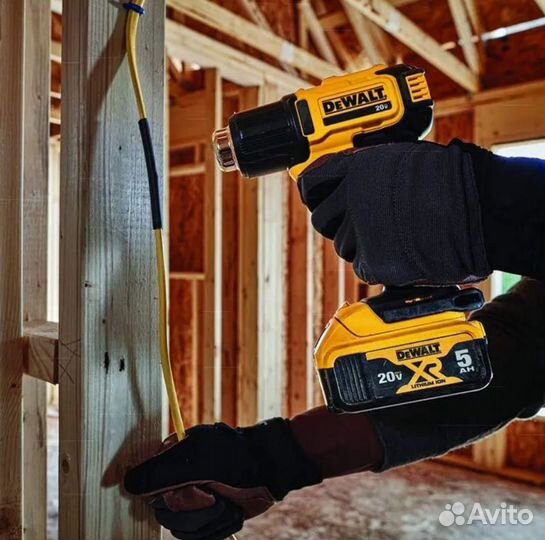Фен Dewalt DCE530N