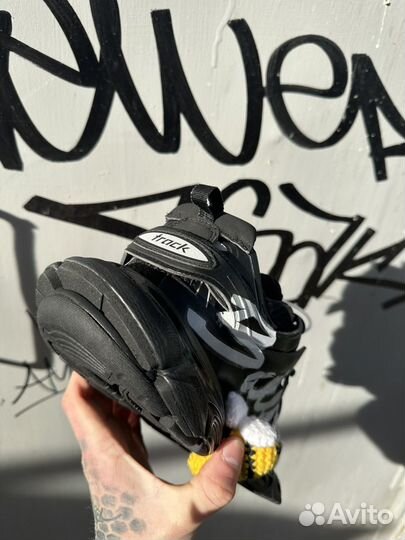 Кроссовки Balenciaga Track 1.0 Black BG Graffiti P