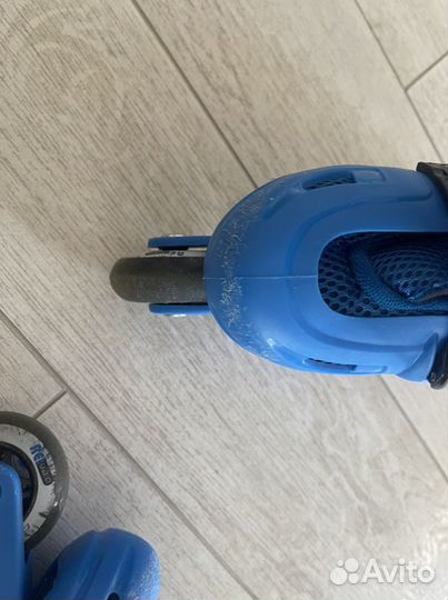 Роликовые коньки