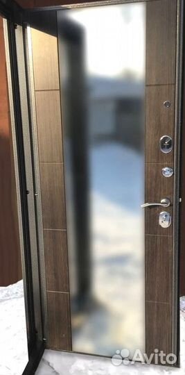 Входная дверь новая от производителя