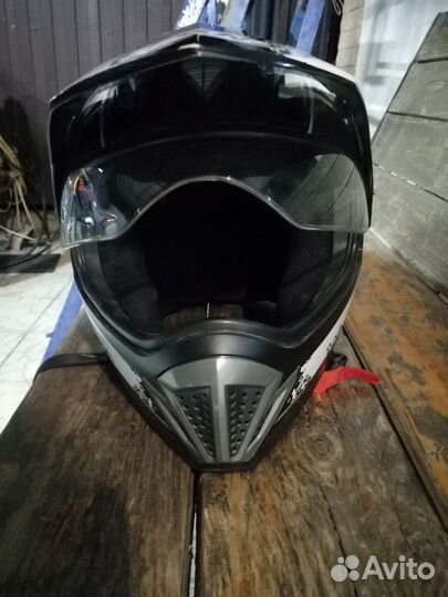 Мотошлем эндуро