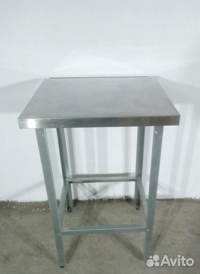 Стол из нержавейки квадратный
