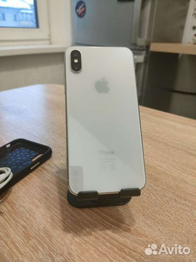 iPhone X, 256 ГБ