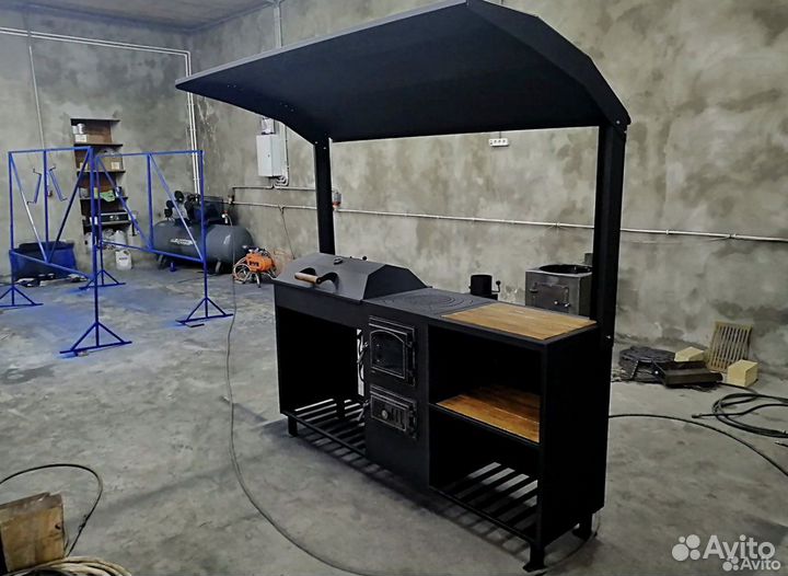 Мангал с крышей