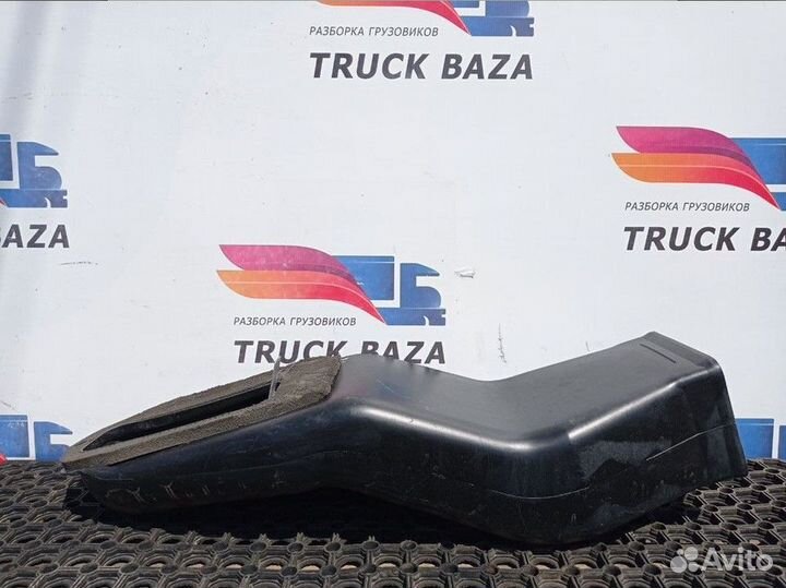 Патрубок отопителя Renault Magnum