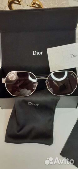 Солнцезащитные очки Dior