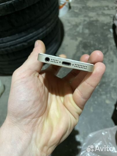 iPhone 5s 16 полный комплект