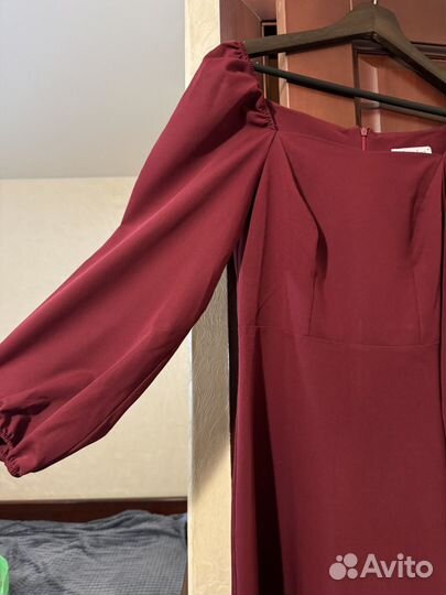 Платье бордовое