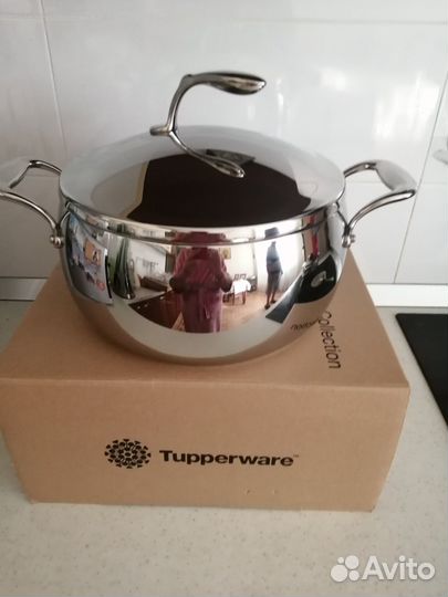 Кастрюля 5,7 л фирма Tupperware