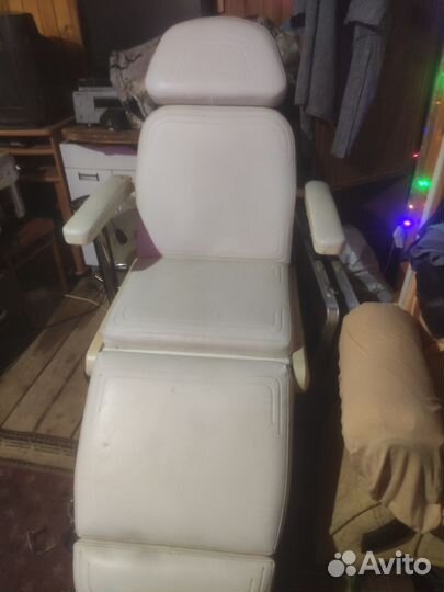 Косметологическое кресло