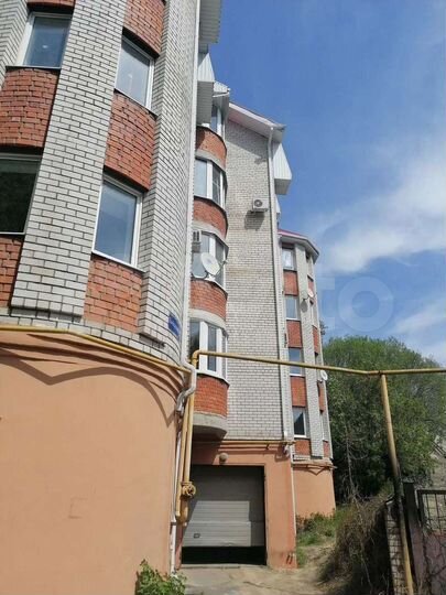 3-к. квартира, 95 м², 1/4 эт.