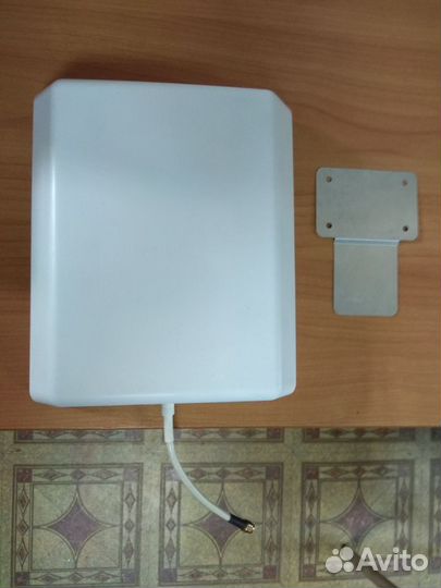 Настенная Антенна WiFi/4G 12дБ