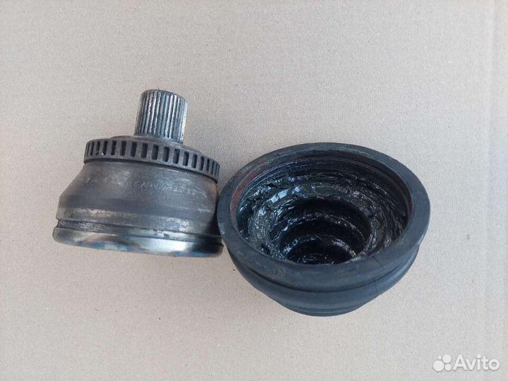 Шрус наружный VAG 8D0407305J