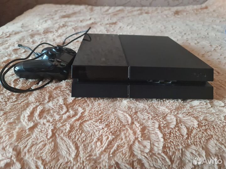 Sony playstation 4 +игры GTA5, FIFA, NHL,UFS, NBA