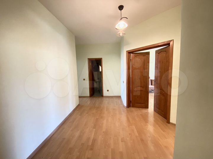 2-к. квартира, 97 м², 6/10 эт.