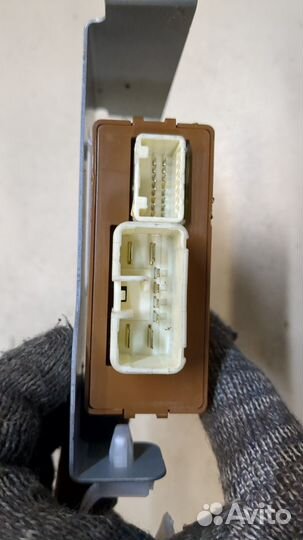 Блок управления парктрониками Nissan Leaf, 2011