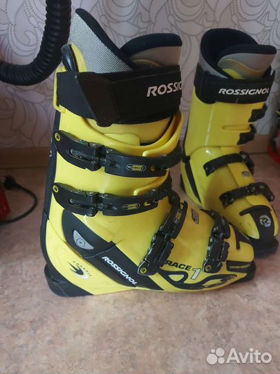 Горнолыжные ботинки Atomic, Rossignol