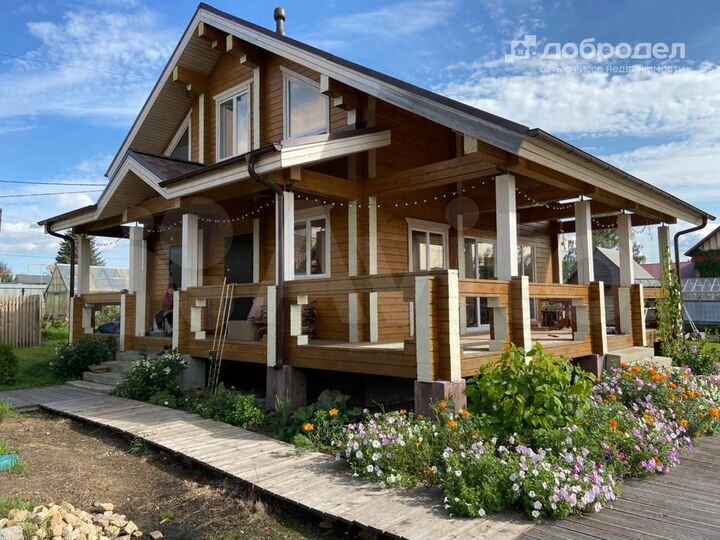 Коттедж 140 м² на участке 14 сот.