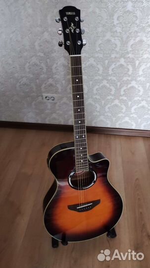 Электроакустическая гитара yamaha