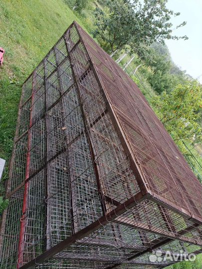 Большая клетка для птиц