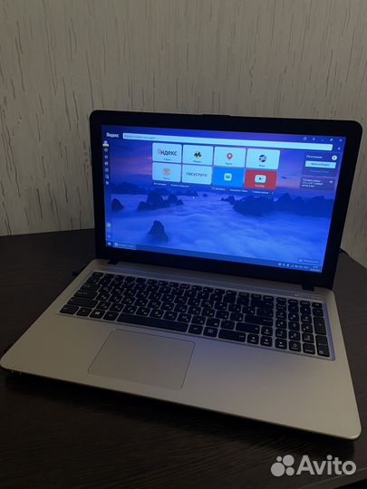 Ноутбук Asus x540y