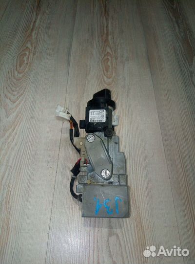Замок зажигания Nissan teana J31