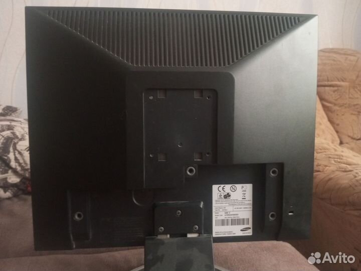 Монитор Samsung syncmaster 940n