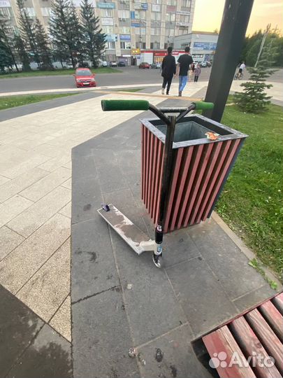 Трюковой самокат стрит