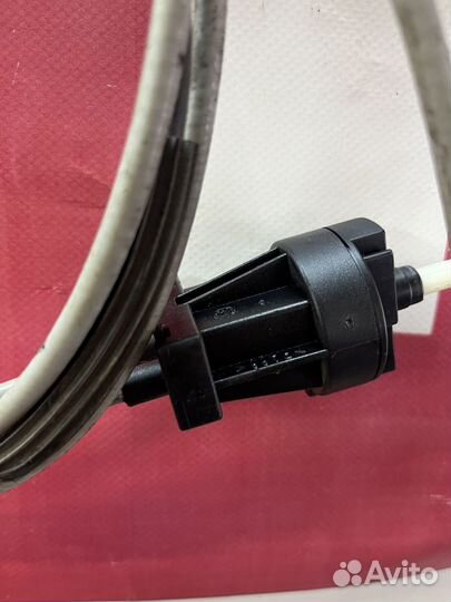 Рено сандеро степвэй логан трос капота