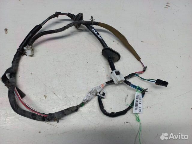Проводка двери задняя правая Nissan Sunny E-FB14