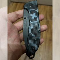 Нож Victorinox Evoke