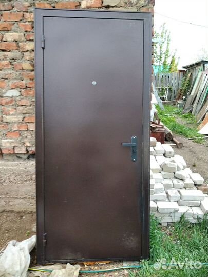 Дверь входная металлическая уличная