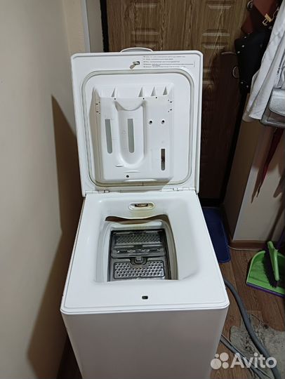 Стиральная машина с вертикальной загрузкой